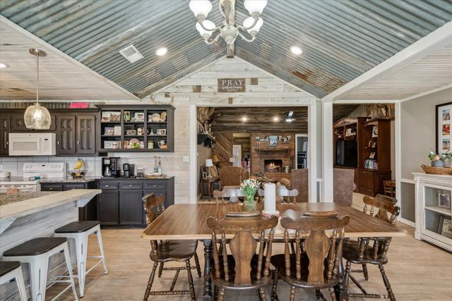 350 Alaska, Van, TX 75790