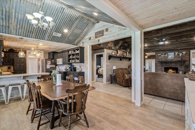 350 Alaska, Van, TX 75790