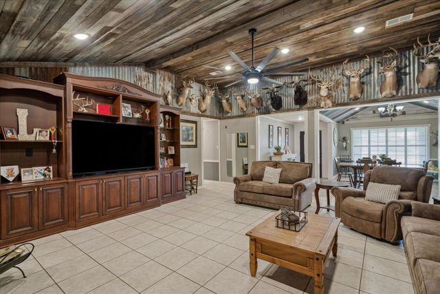 350 Alaska, Van, TX 75790