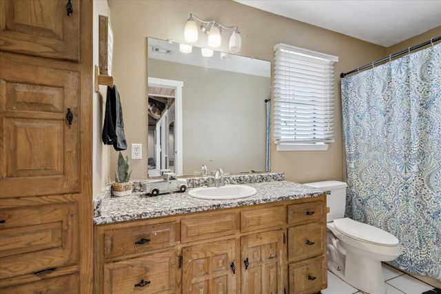 350 Alaska, Van, TX 75790