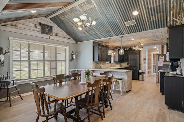 350 Alaska, Van, TX 75790