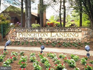 263 SAYRE DR, Princeton, NJ 08540