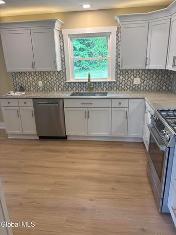 282 Washington Street, Saratoga Springs, NY 12866