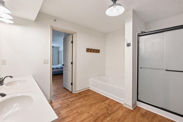 1834 Mimosa Trail, Florence, KY 41042