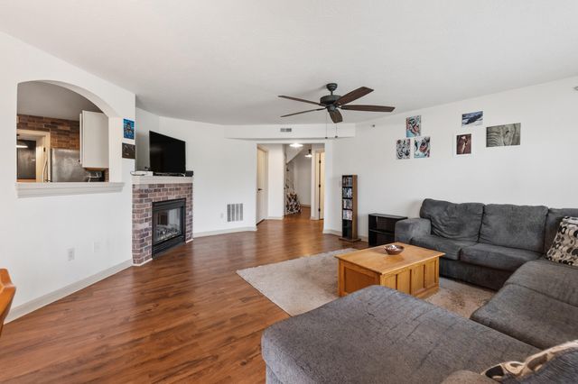 1834 Mimosa Trail, Florence, KY 41042