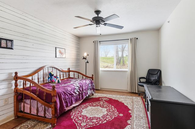 1834 Mimosa Trail, Florence, KY 41042