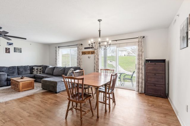 1834 Mimosa Trail, Florence, KY 41042