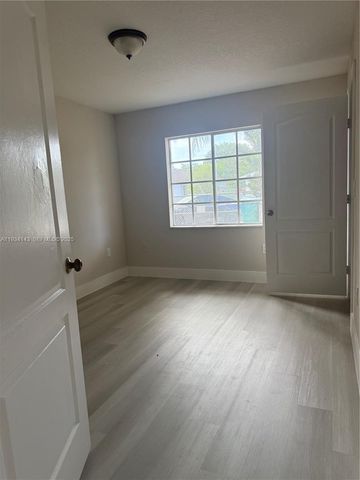 1330 NW 7th Ct, Florida City, FL 33034