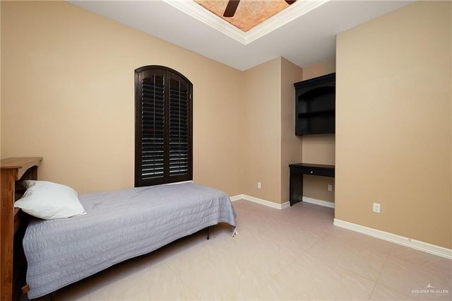 2421 E Tin Avenue, Edinburg, TX 78542