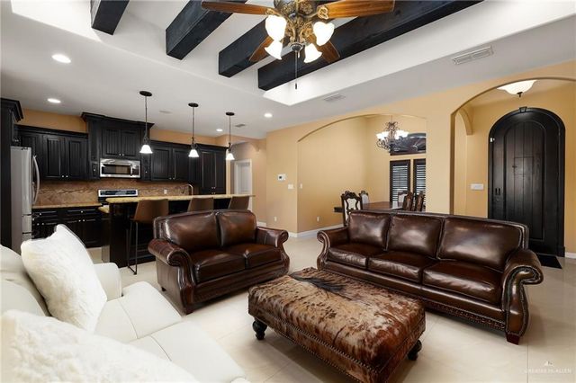 2421 E Tin Avenue, Edinburg, TX 78542