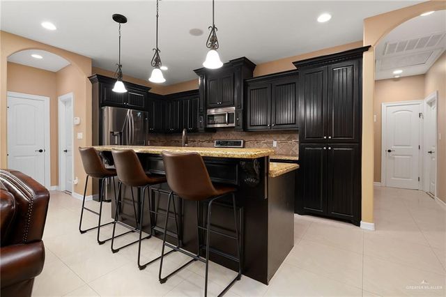 2421 E Tin Avenue, Edinburg, TX 78542