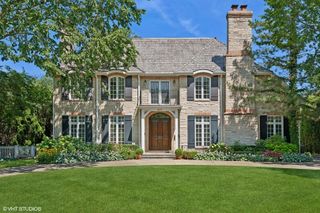 677 Greenleaf Avenue, Glencoe, IL 60022