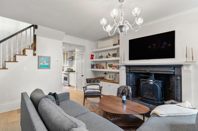 40 Sullivan St, Boston, MA 02129