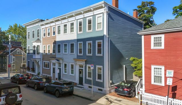 40 Sullivan St, Boston, MA 02129