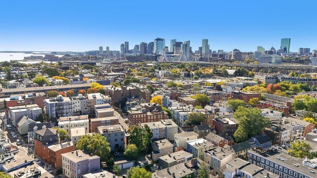 40 Sullivan St, Boston, MA 02129