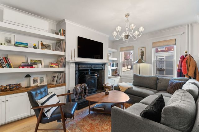 40 Sullivan St, Boston, MA 02129