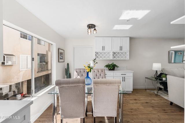 8800 Burnet Avenue Unit 15, North Hills, CA 91343