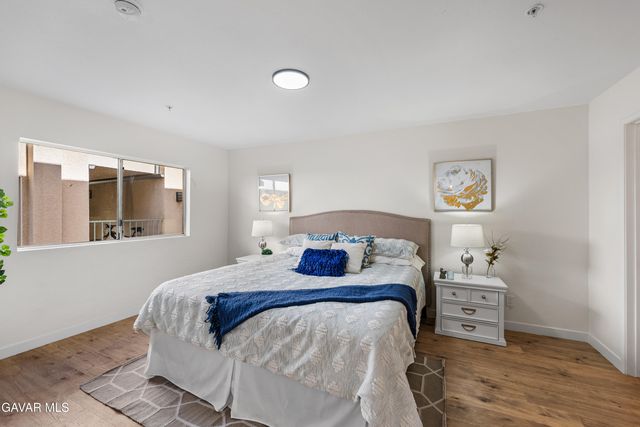 8800 Burnet Avenue Unit 15, North Hills, CA 91343