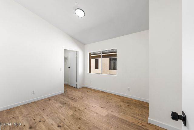 8800 Burnet Avenue Unit 15, North Hills, CA 91343