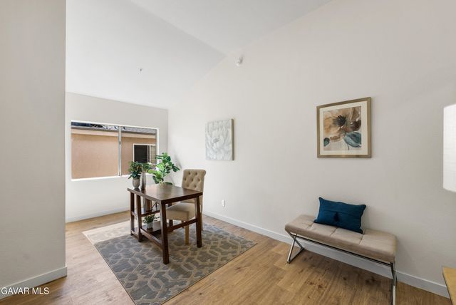 8800 Burnet Avenue Unit 15, North Hills, CA 91343