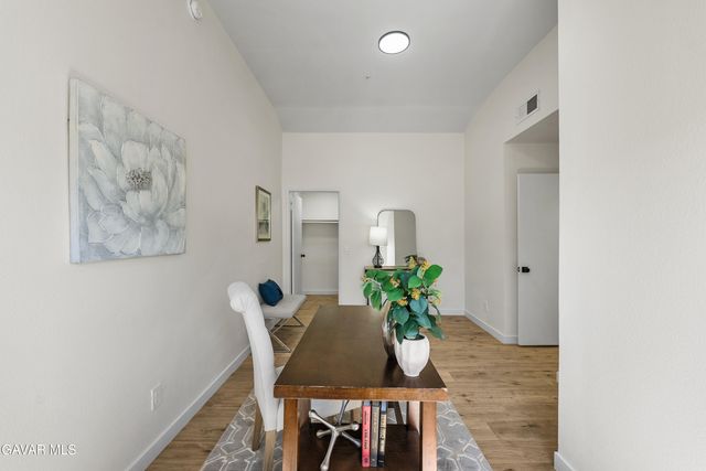 8800 Burnet Avenue Unit 15, North Hills, CA 91343