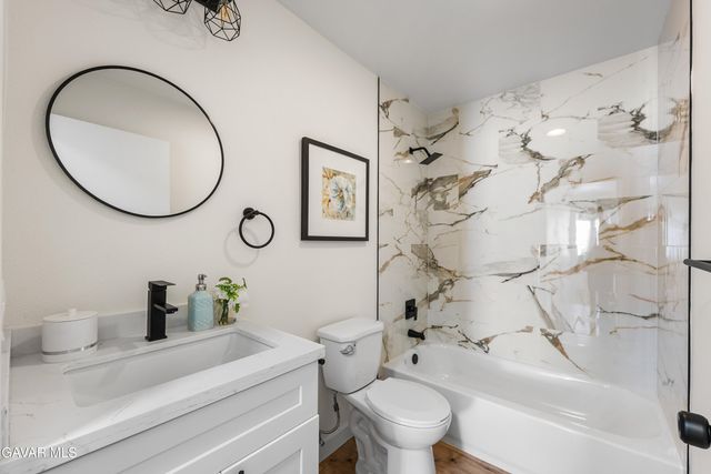 8800 Burnet Avenue Unit 15, North Hills, CA 91343