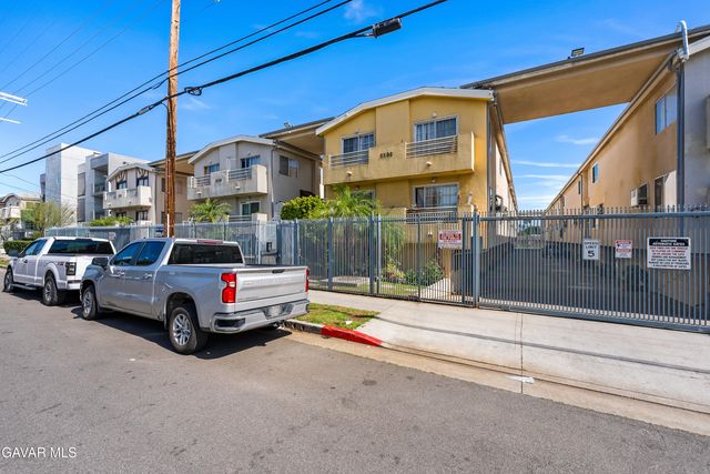 8800 Burnet Avenue Unit 15, North Hills, CA 91343