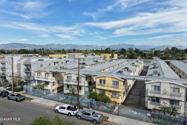 8800 Burnet Avenue Unit 15, North Hills, CA 91343