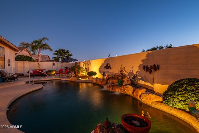 17783 W ADDIE Lane, Surprise, AZ 85374