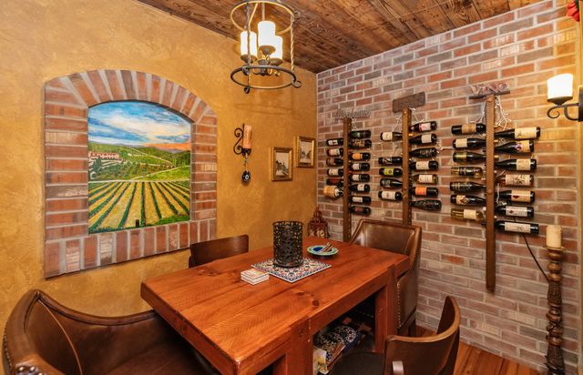 505 NE Dellwood Court, Waukee, IA 50263