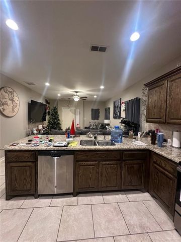 600 S Viento Dorado Street, Mission, TX 78572