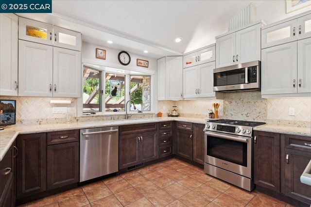 65 Saint Thomas, Pleasant Hill, CA 94523