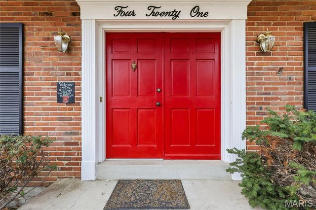 421 Andover Lane, Ballwin, MO 63011