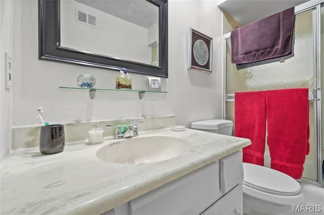 421 Andover Lane, Ballwin, MO 63011