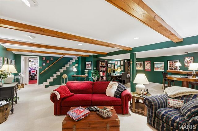 421 Andover Lane, Ballwin, MO 63011