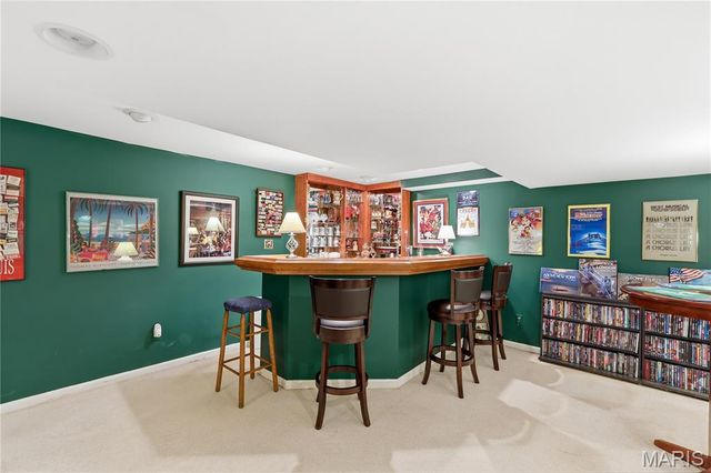 421 Andover Lane, Ballwin, MO 63011