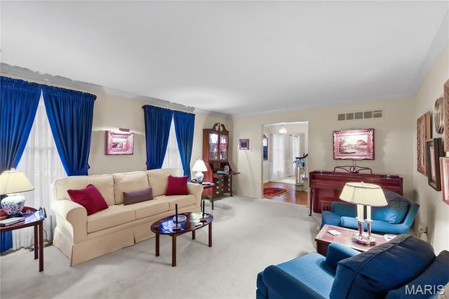 421 Andover Lane, Ballwin, MO 63011