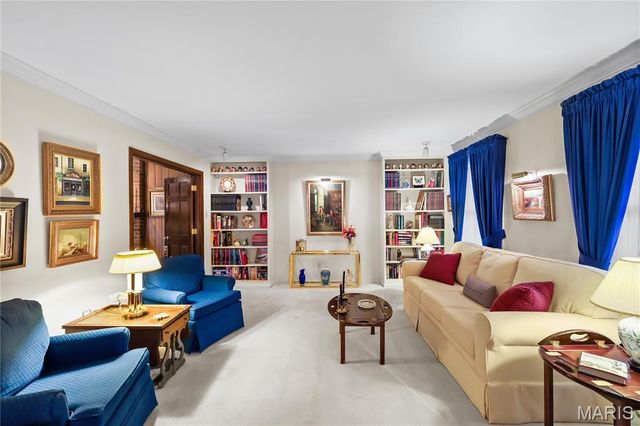 421 Andover Lane, Ballwin, MO 63011