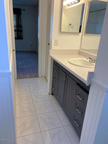 987 Sonesta Avenue NE 207, Palm Bay, FL 32905