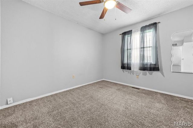 229 Chouteau Point, Pontoon Beach, IL 62040