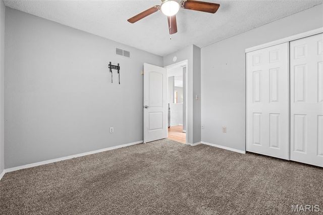 229 Chouteau Point, Pontoon Beach, IL 62040