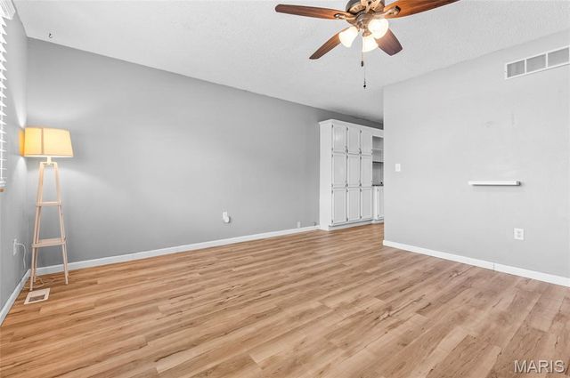 229 Chouteau Point, Pontoon Beach, IL 62040