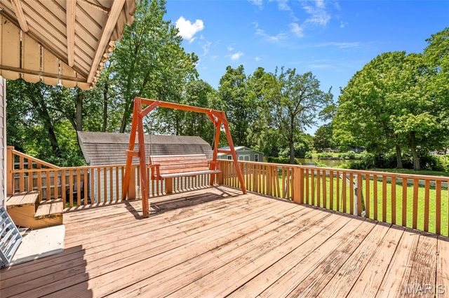 229 Chouteau Point, Pontoon Beach, IL 62040