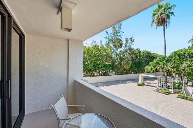 6885 N OCEAN Boulevard 1010, Ocean Ridge, FL 33435