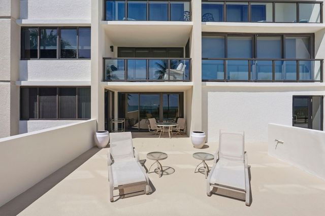 6885 N OCEAN Boulevard 1010, Ocean Ridge, FL 33435