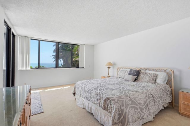 6885 N OCEAN Boulevard 1010, Ocean Ridge, FL 33435