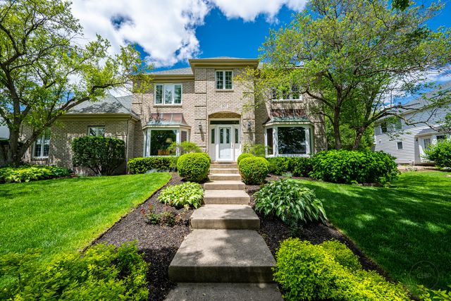 391 DuPahze Street, Naperville, IL 60565