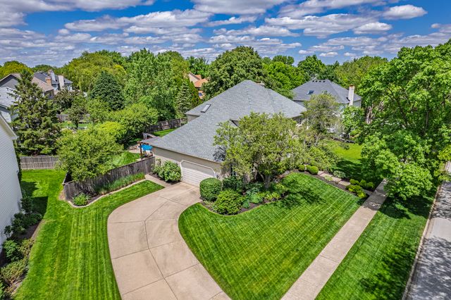 391 DuPahze Street, Naperville, IL 60565