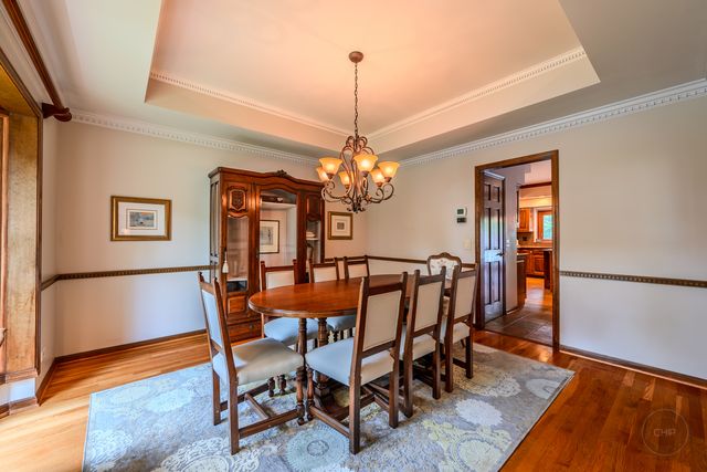 391 DuPahze Street, Naperville, IL 60565