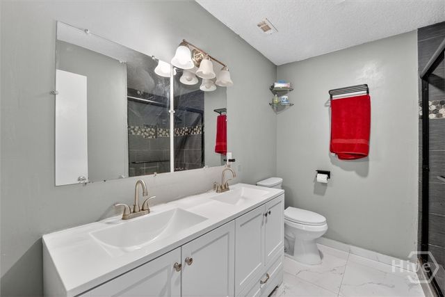 2008 Essex Avenue, Savannah, GA 31405